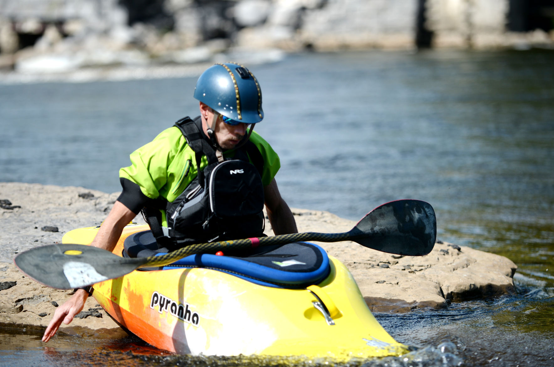 0901_wdj_aj_kayak5.jpg